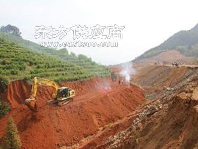 土石方工程施工 一級(jí)資質(zhì)企業(yè)萬(wàn)江與騰鵬的專(zhuān)業(yè)優(yōu)勢(shì)